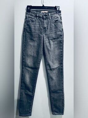 Levi's Women's Skinny Jeans in Gray Wash-721